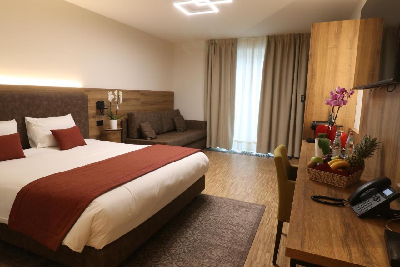 Threeland Hotel Pétange Kültér fotó