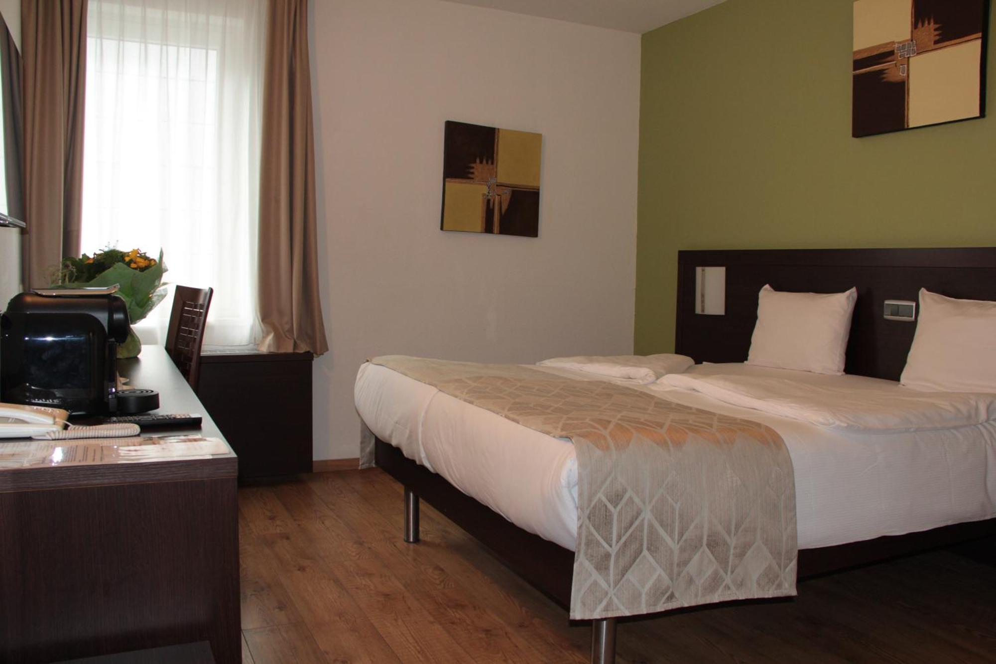 Threeland Hotel Pétange Kültér fotó